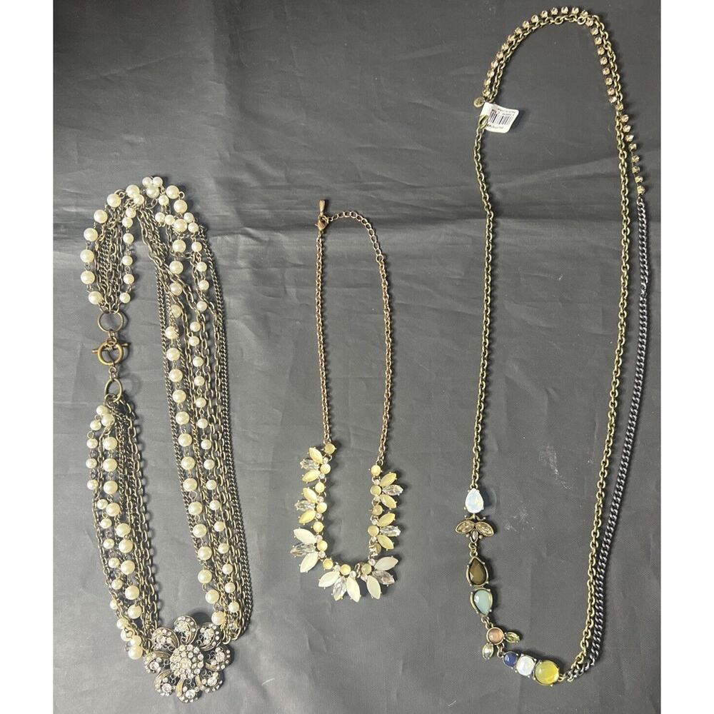 Lot Of Three Necklaces - Chunky Floral Insect Bee 16, 9 & 12 Inches Career Dress